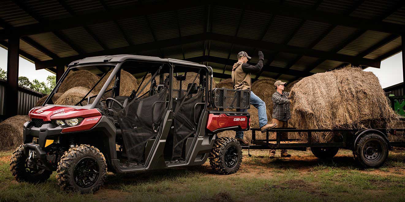 Can-am Defender for the most demanding tasks on the ground
